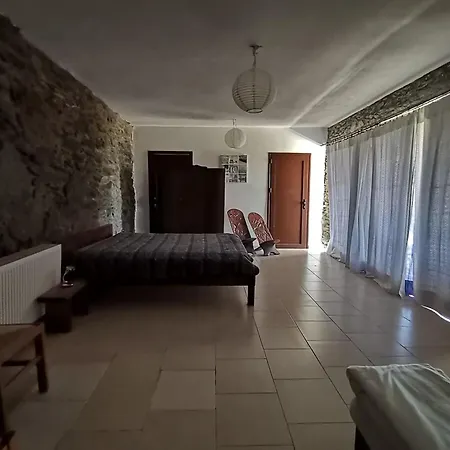 Villa Saronic Citadel Seaside With Pool And 400mbps Starlink Internet Salamís